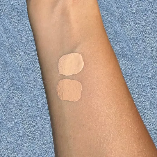 Make-up měnící odstín + Univerzální korektor + Lesk na rty